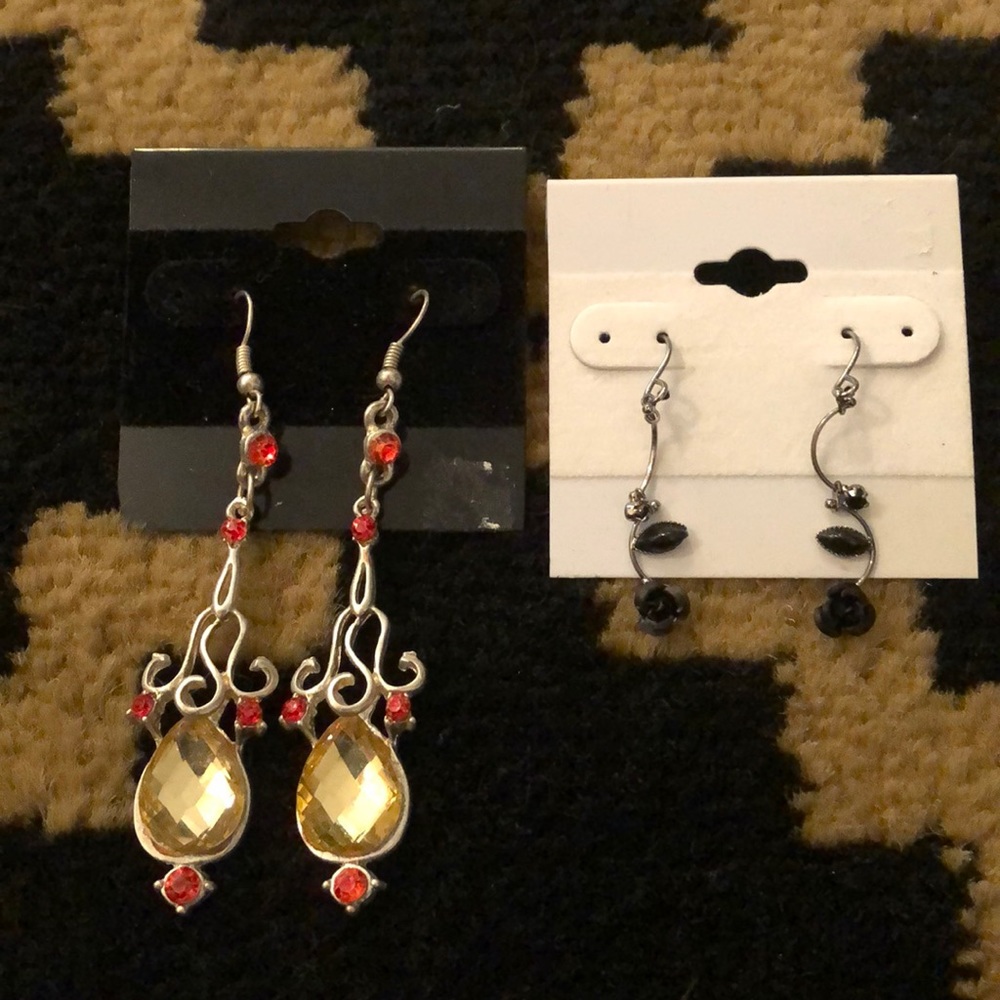 Dangling earrings